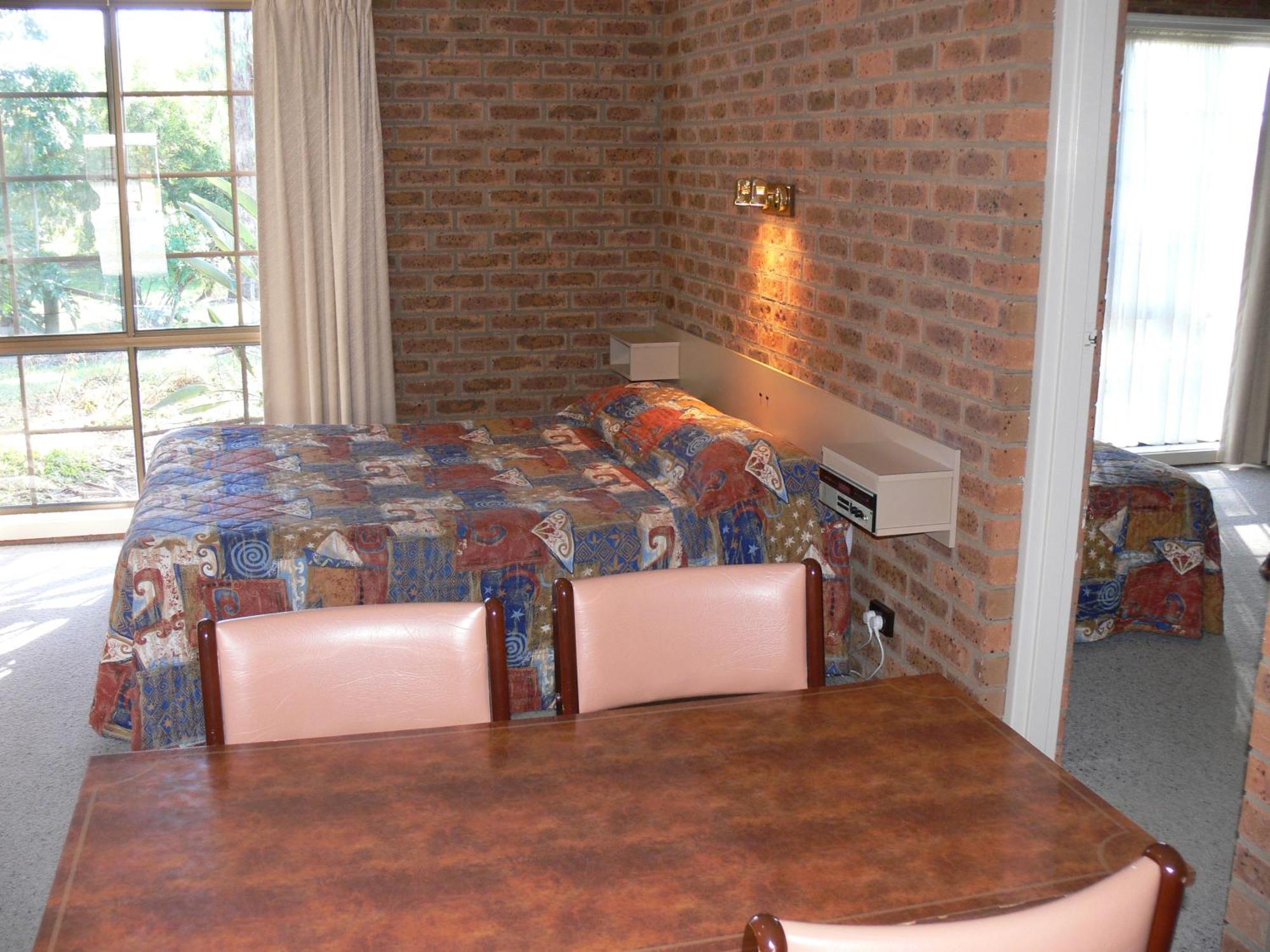 Settlement Motor Inn Deniliquin Esterno foto