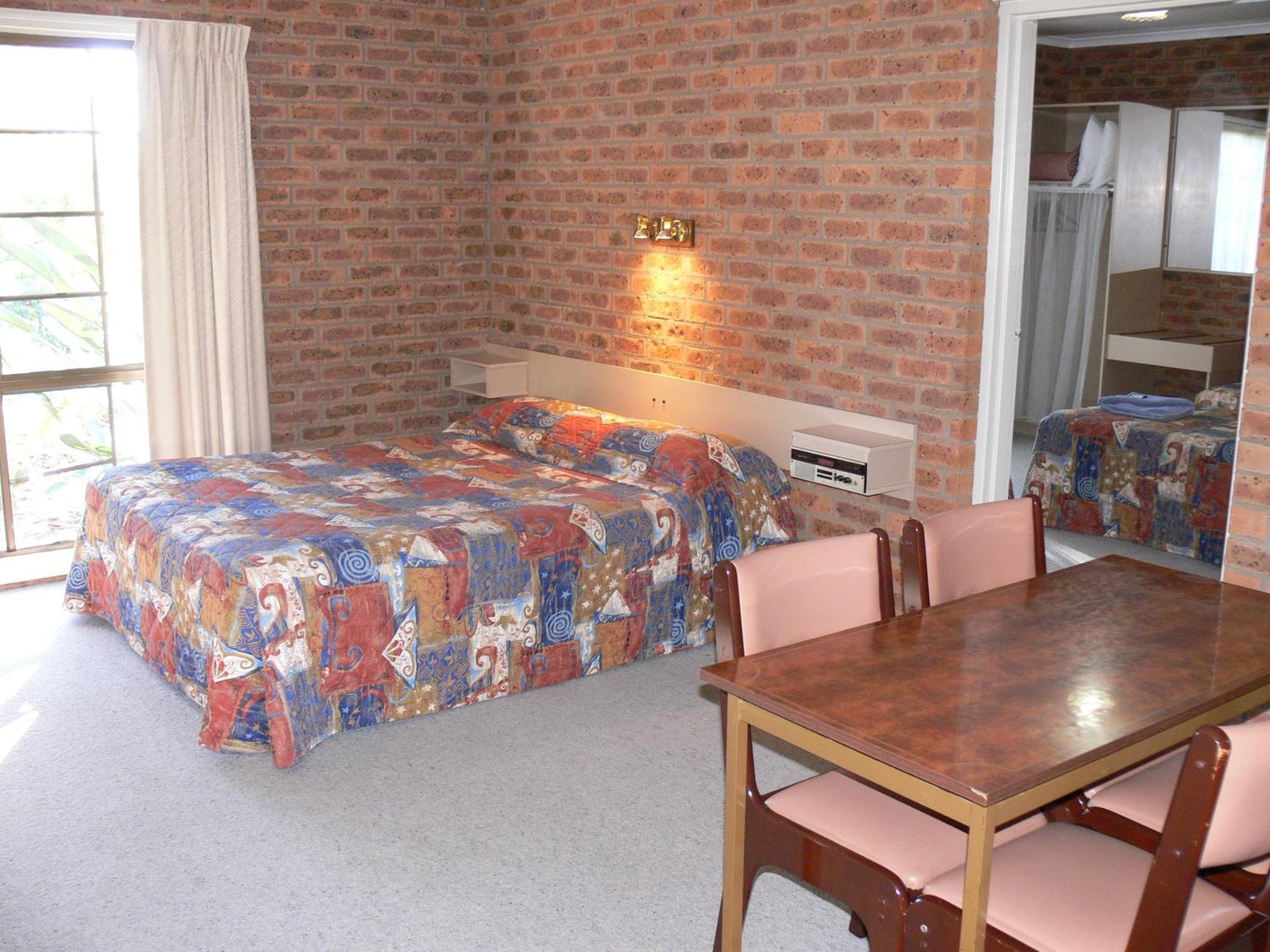 Settlement Motor Inn Deniliquin Esterno foto