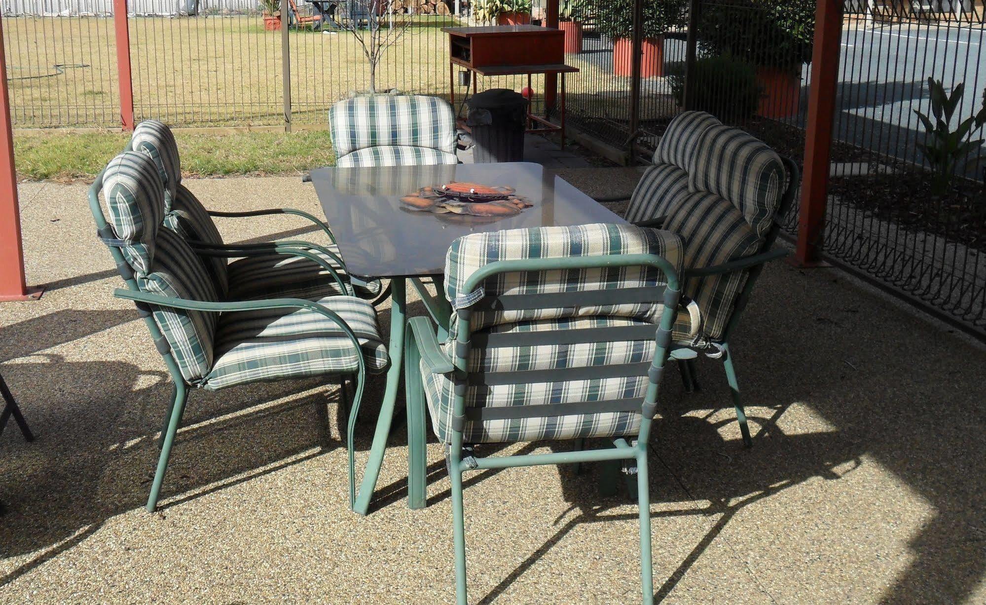 Settlement Motor Inn Deniliquin Esterno foto